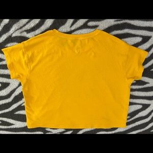 Lululemon cropped top size 2